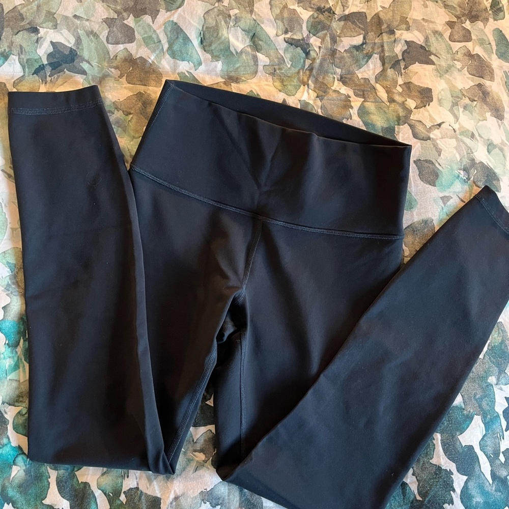 Lululemon yoga pants